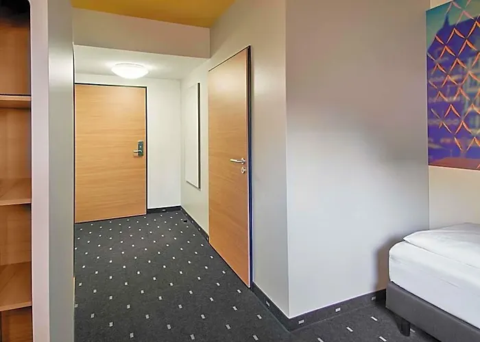 Frankfurt-nord فندق 3*